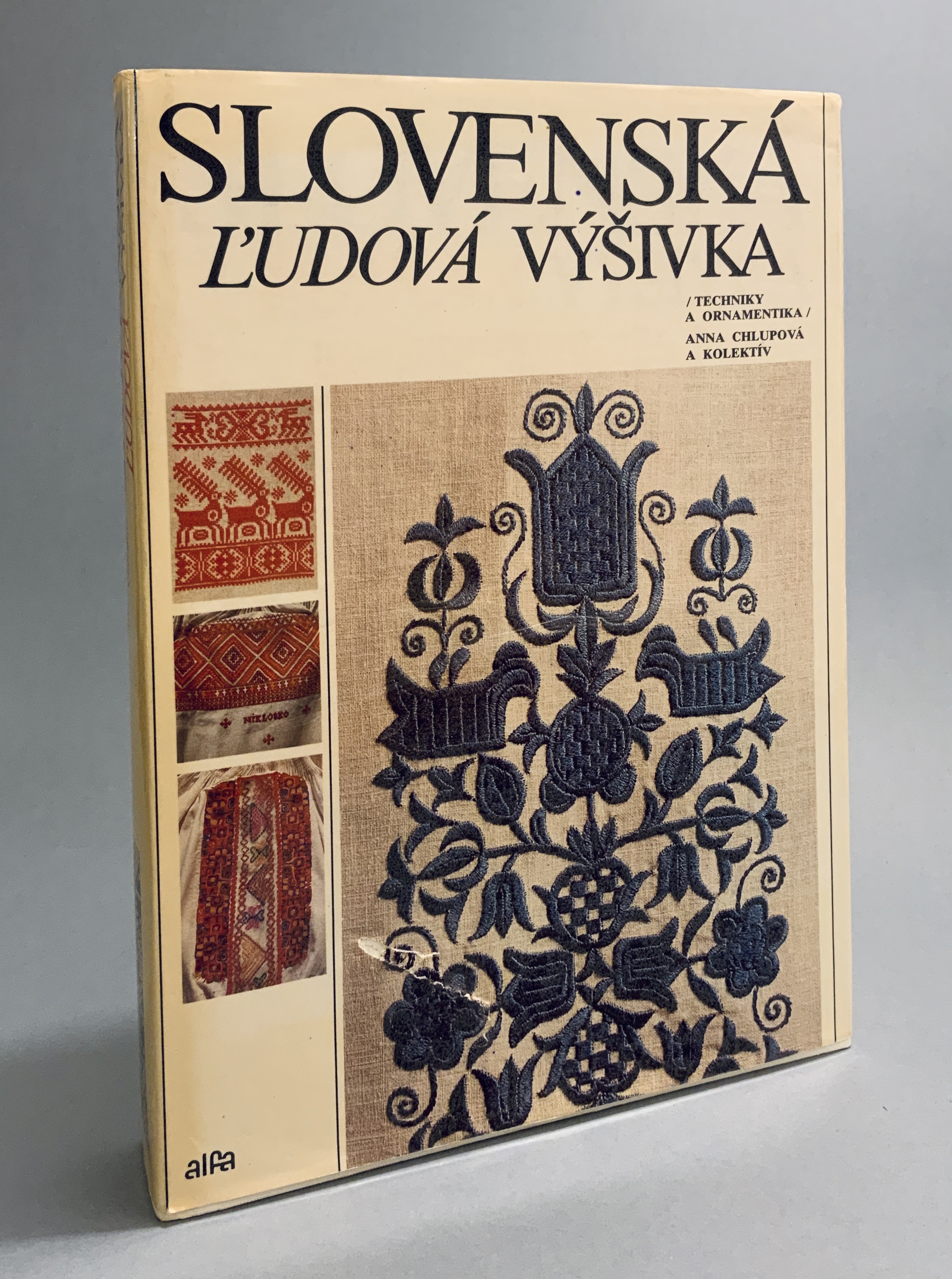 Slovenská ľudová výšivka