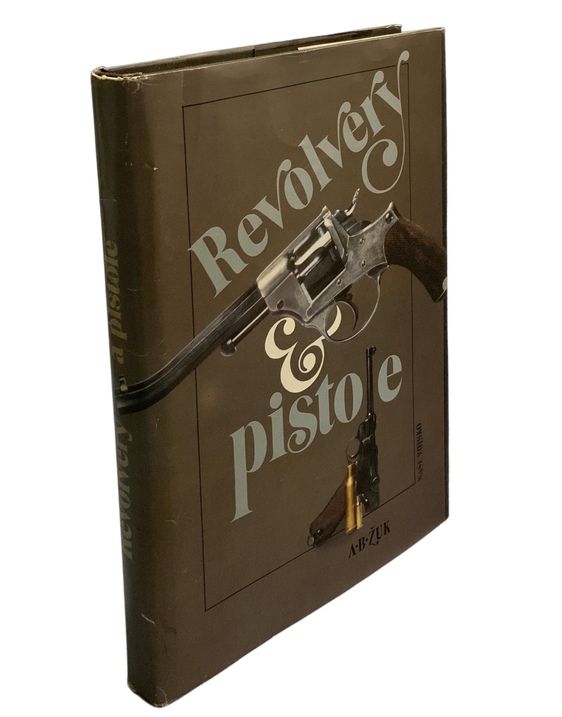 Revolvery a pistole