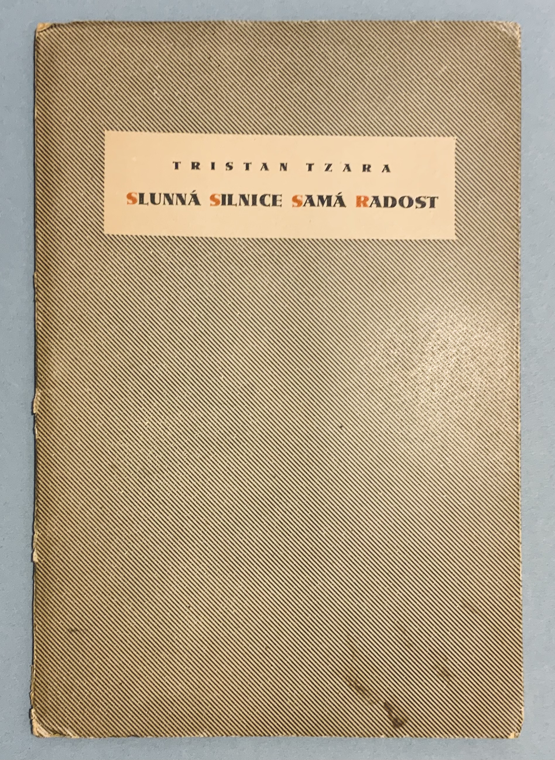 Slunná silnice samá radost. /Une Route Seul Soleil/
