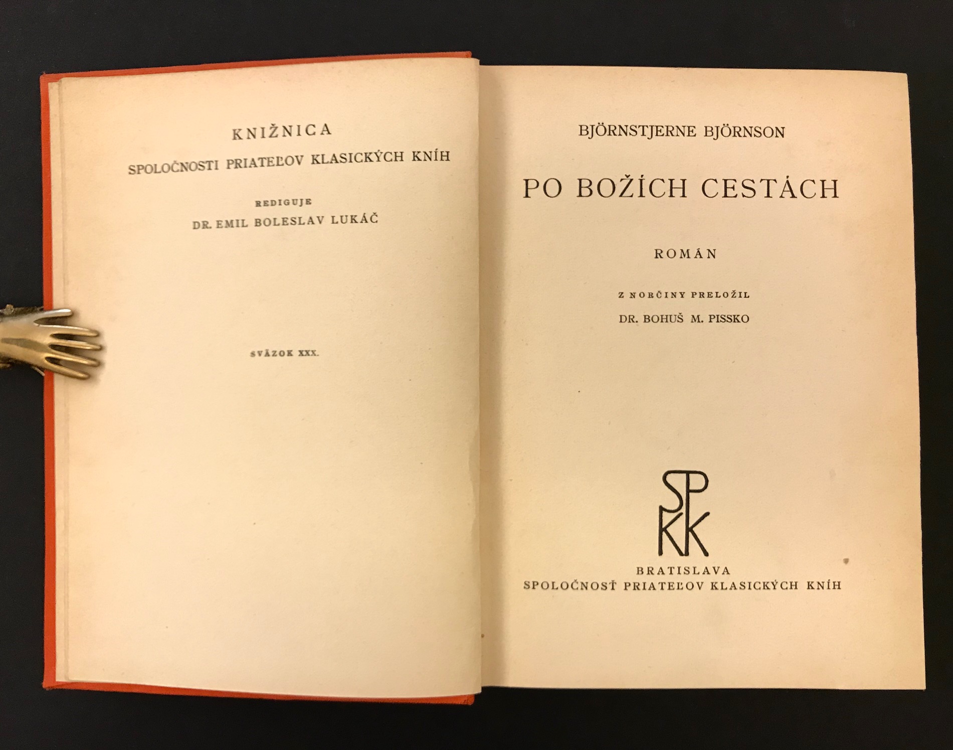 Po božích cestách. Román