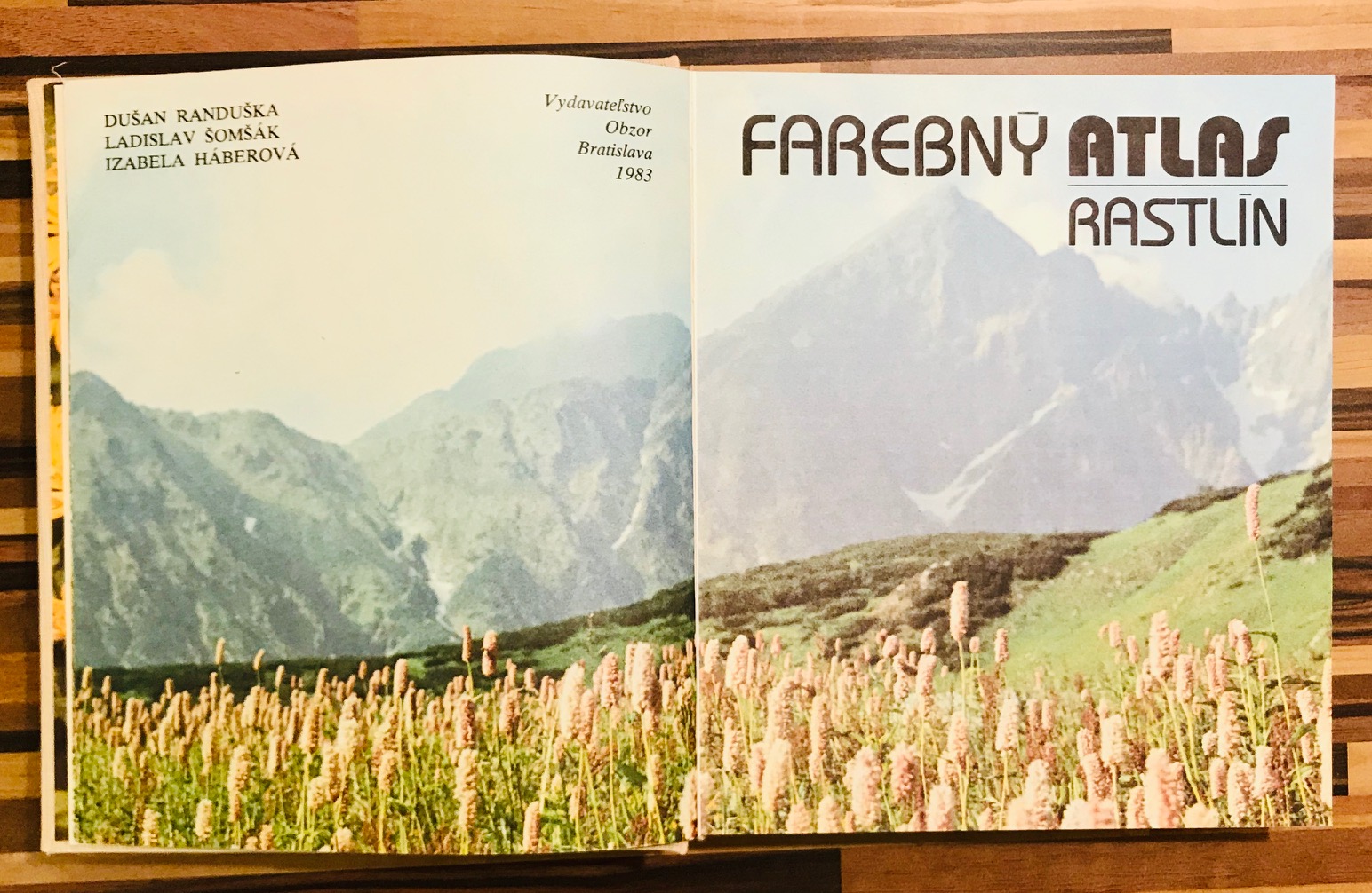 Farebný atlas rastlín