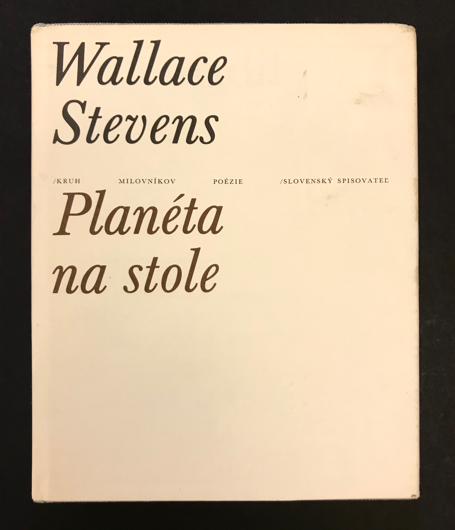 Planéta na stole
